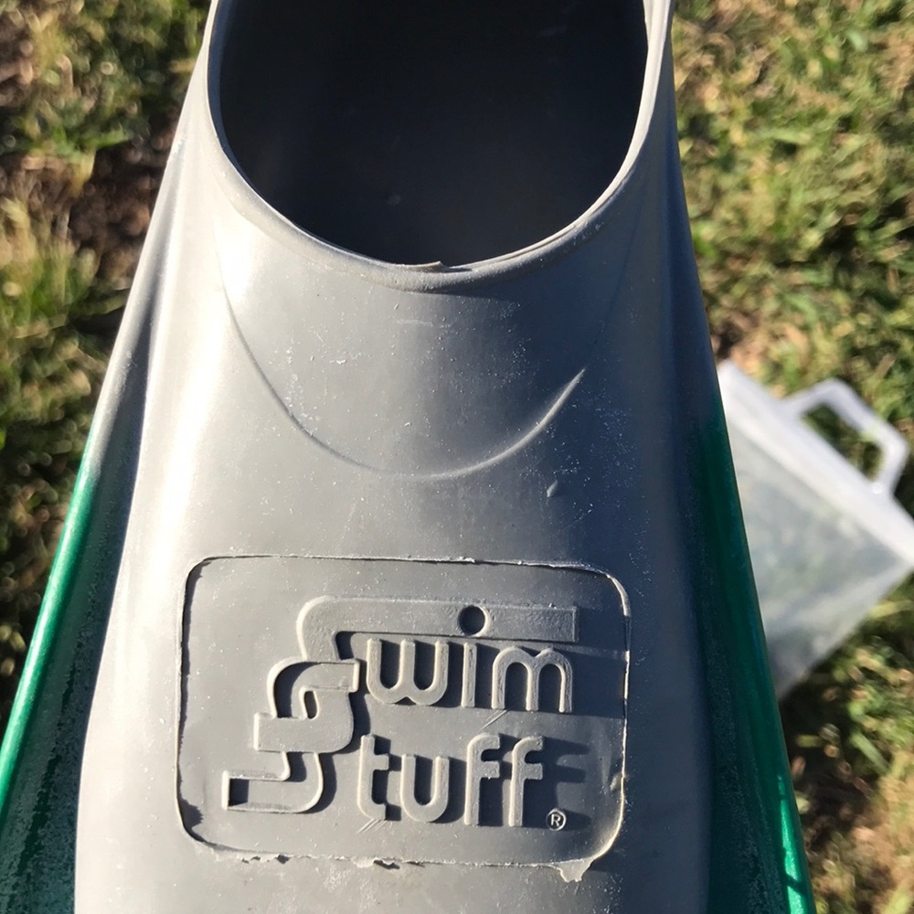 Fins - Picture 5 of 7
